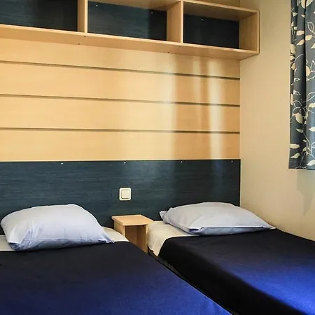 Vacancesocamping Les Charmilles 4* Saint-Laurent-de-la-Pree